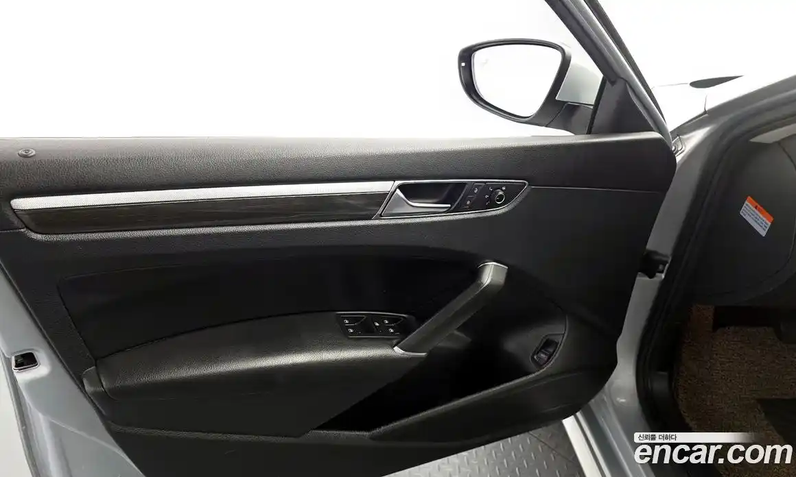 Volkswagen Passat 2018 2.0 автомат (гидро), фото 14