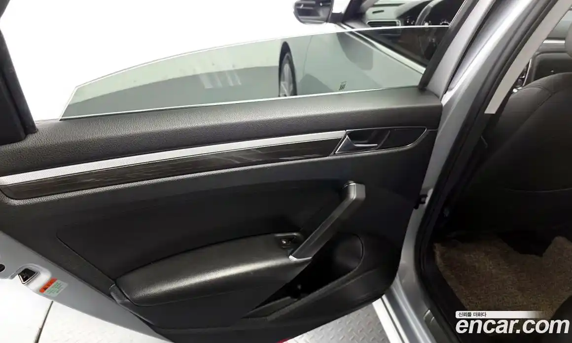 Volkswagen Passat 2018 2.0 автомат (гидро), фото 15