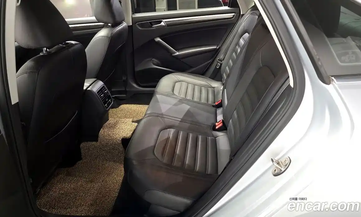 Volkswagen Passat 2018 2.0 автомат (гидро), фото 18