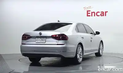 Volkswagen Passat 2018 2.0 автомат (гидро), миниатюра 2