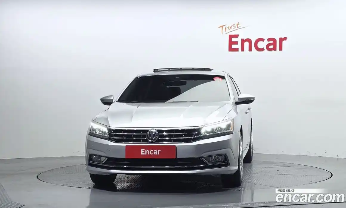 Volkswagen Passat 2018 2.0 автомат (гидро), фото 3