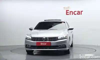 Volkswagen Passat 2018 2.0 автомат (гидро), миниатюра 3