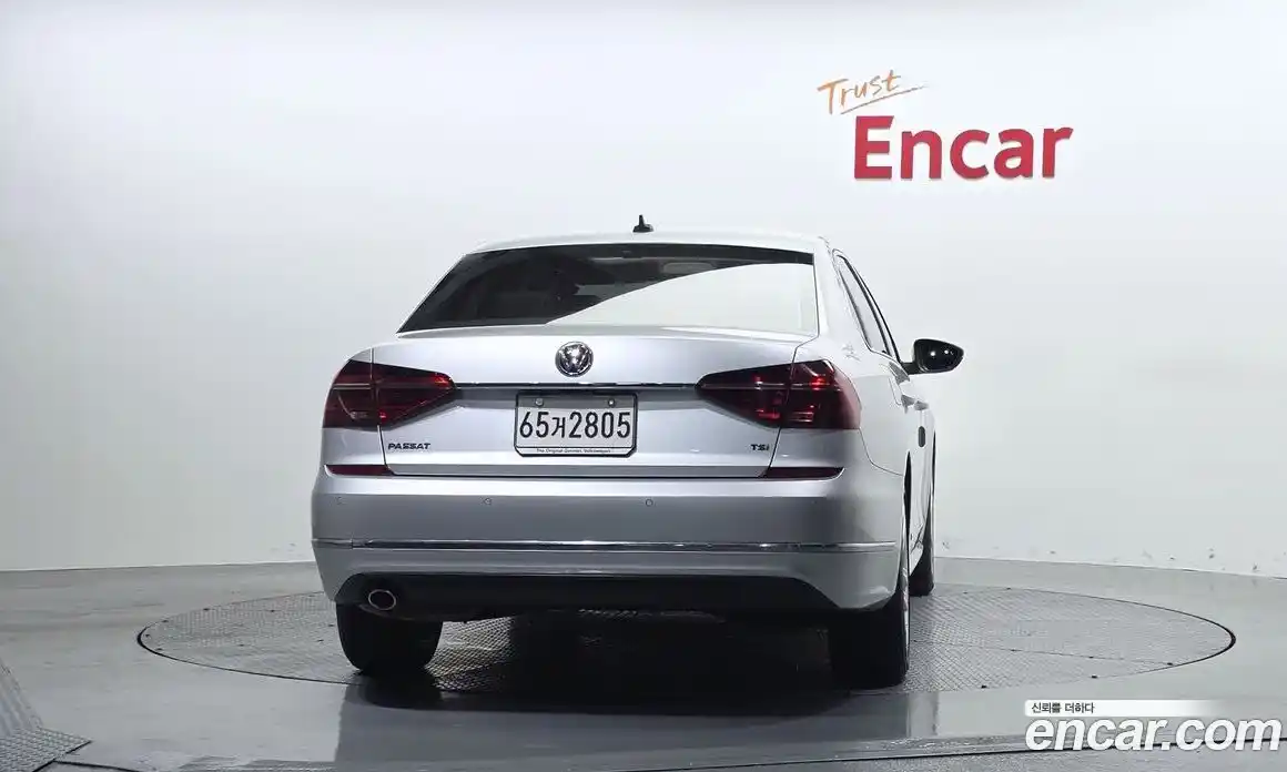 Volkswagen Passat 2018 2.0 автомат (гидро), фото 4