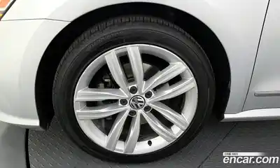 Volkswagen Passat 2018 2.0 автомат (гидро), миниатюра 5