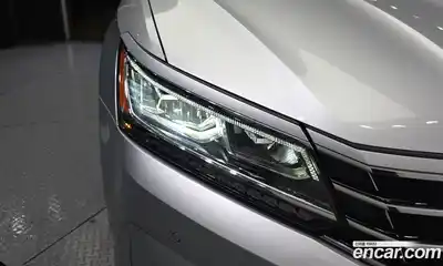 Volkswagen Passat 2018 2.0 автомат (гидро), миниатюра 8