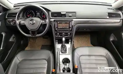 Volkswagen Passat 2018 2.0 автомат (гидро), миниатюра 10