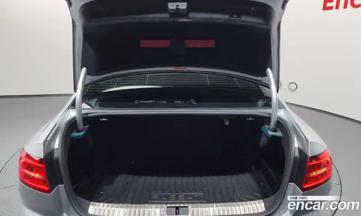 Volkswagen Passat 2018 2.0 автомат (гидро), фото 27