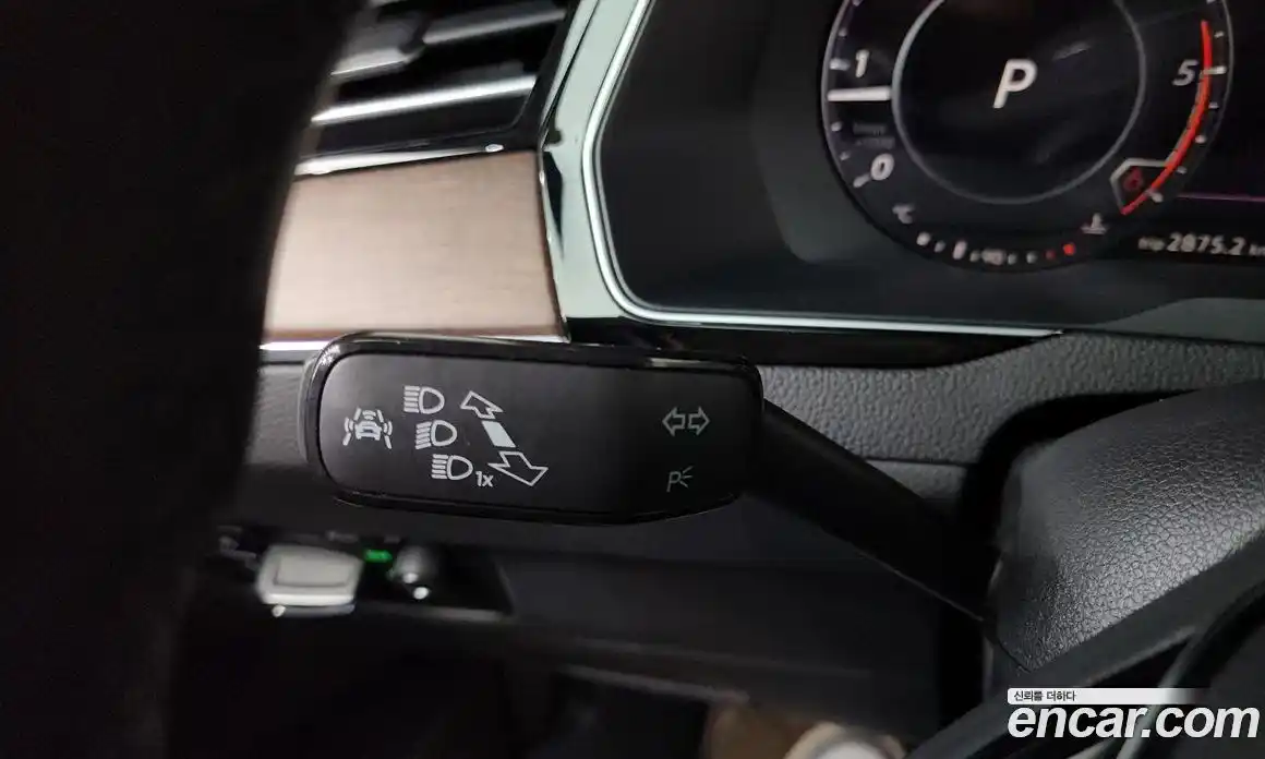 Volkswagen Passat 2018 2.0 автомат (гидро), фото 39