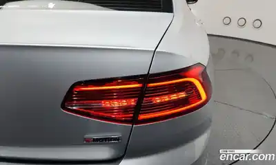 Volkswagen Passat 2018 2.0 автомат (гидро), миниатюра 9