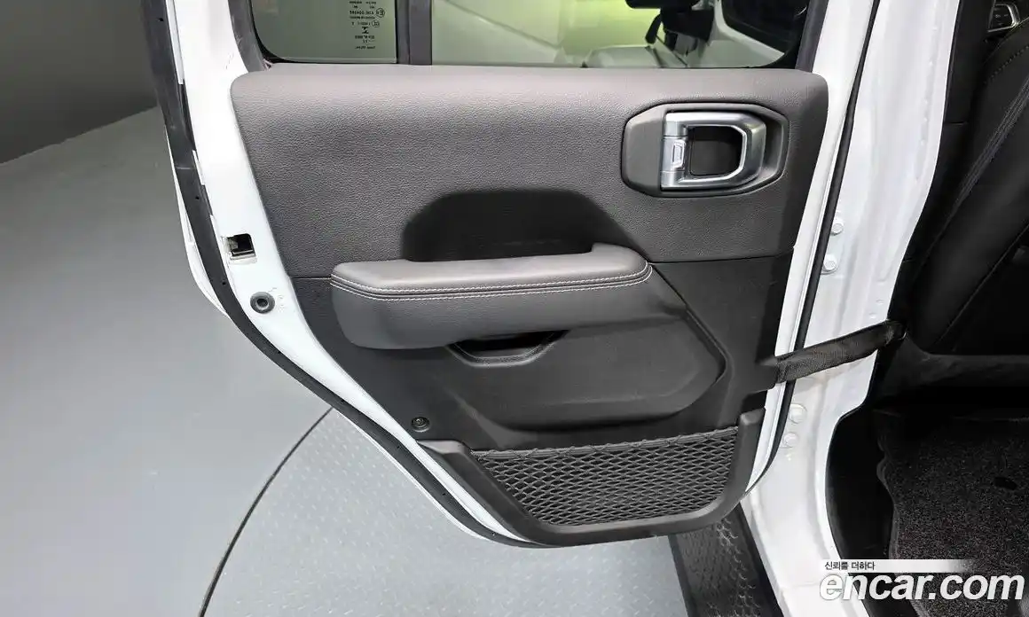 Jeep Wrangler 2022 2.0 автомат (гидро), фото 15