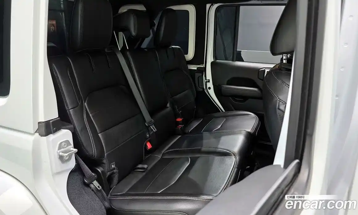 Jeep Wrangler 2022 2.0 автомат (гидро), фото 17