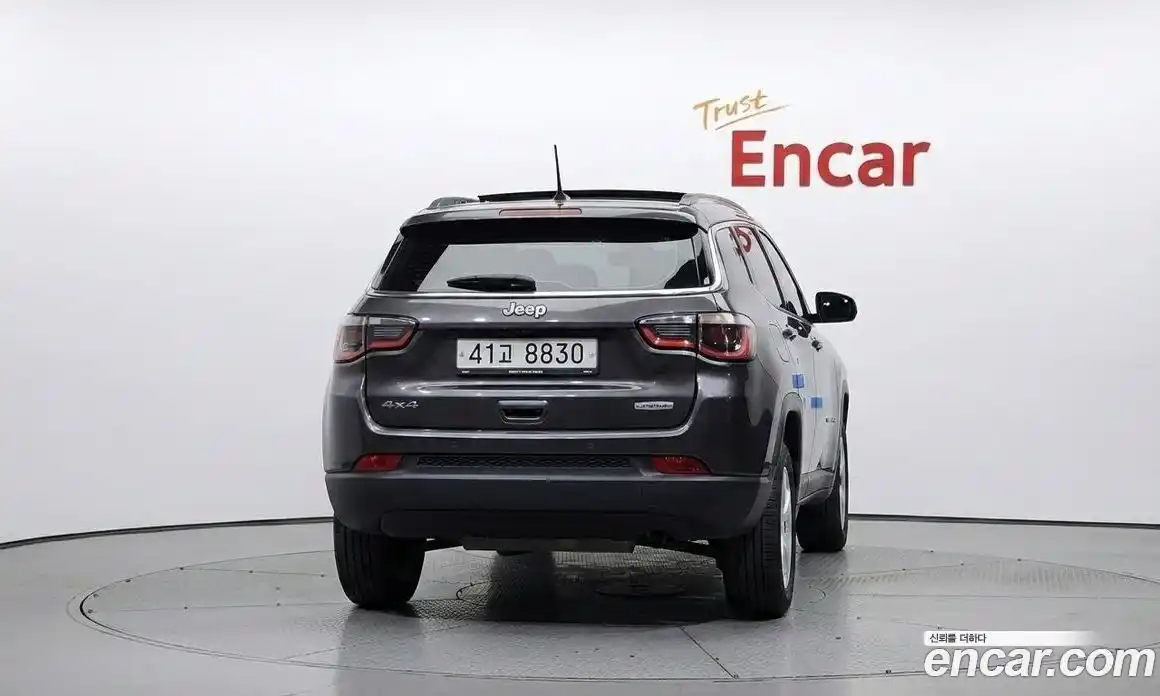 Jeep Compass 2018 2.4 автомат (гидро), фото 4