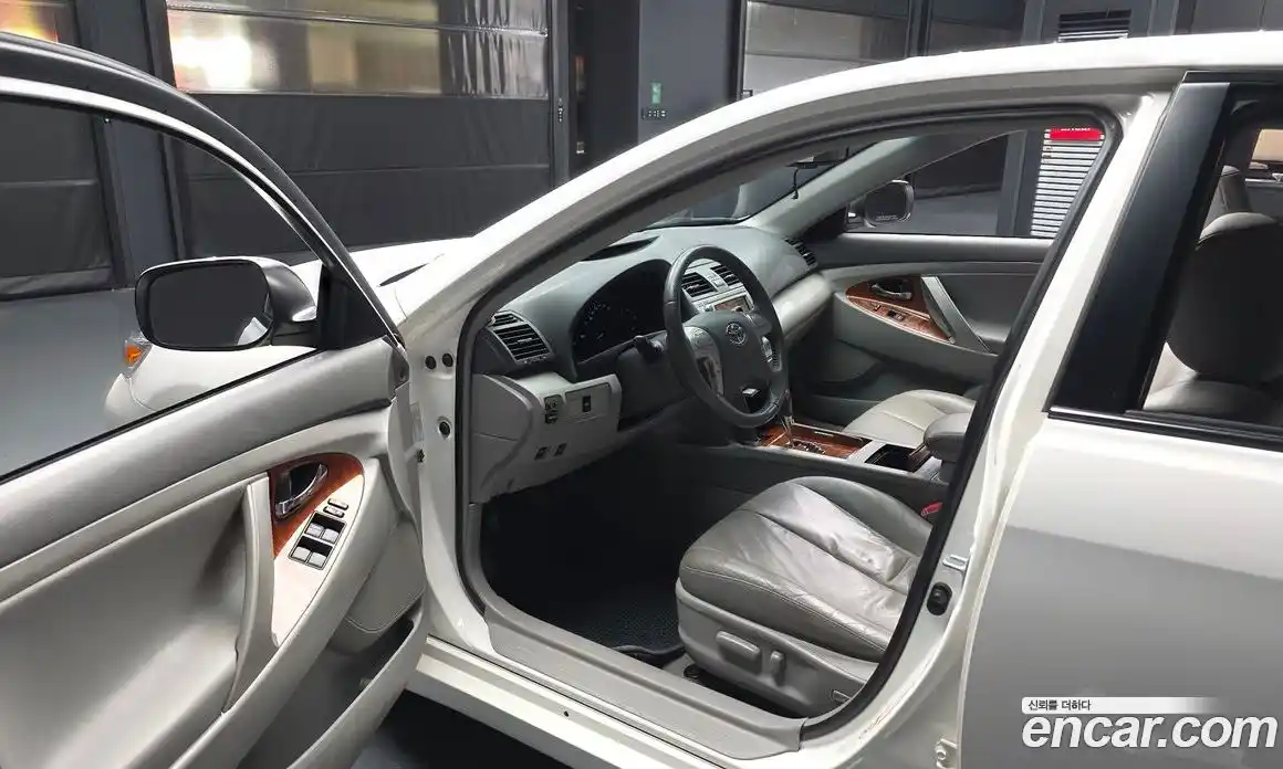 Toyota Camry 2011 2.4 гидро, фото 10