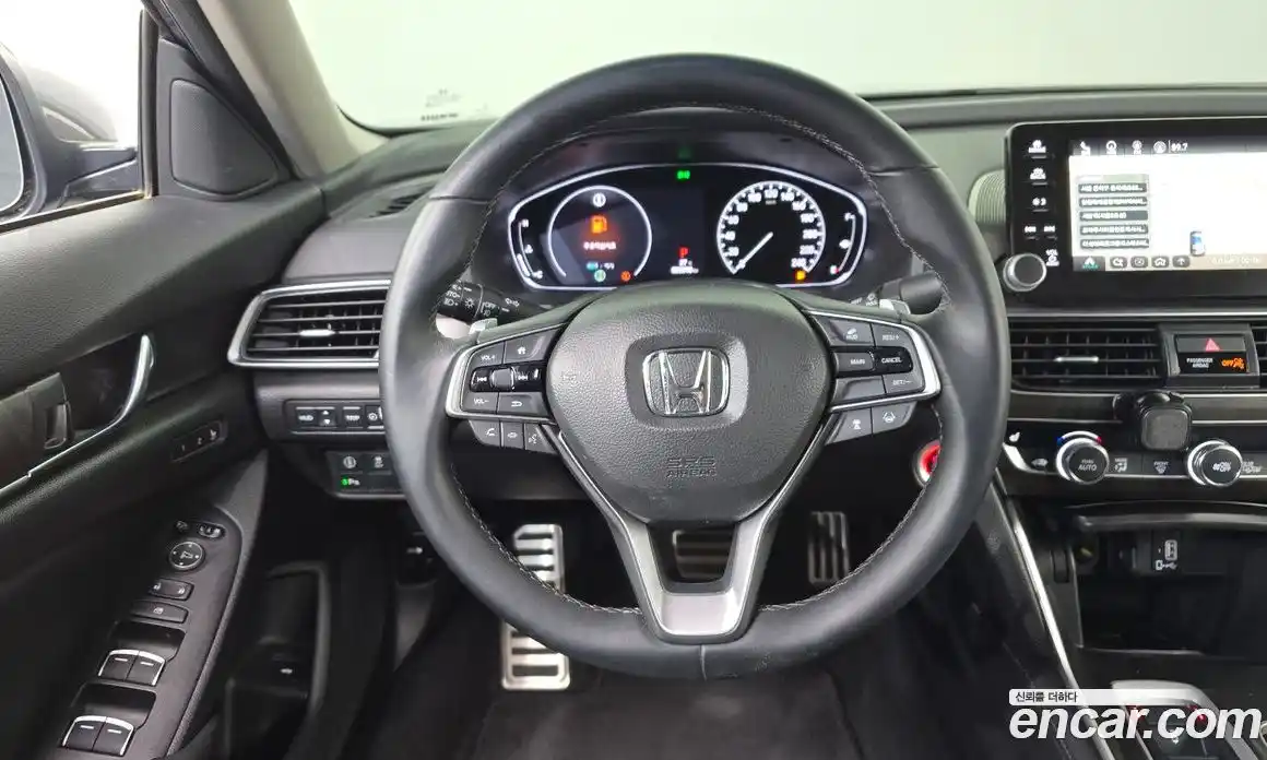 Honda Accord 2019 2.0 автомат (гидро), фото 14