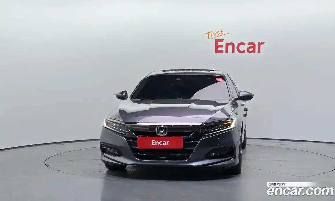 Honda Accord 2019 2.0 автомат (гидро), фото 3