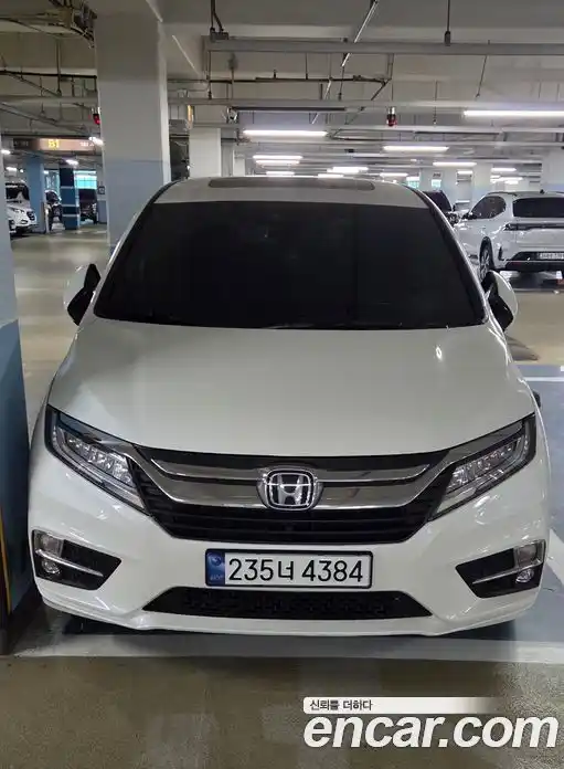 Honda Odyssey 2019 3.5 автомат (гидро), фото 3