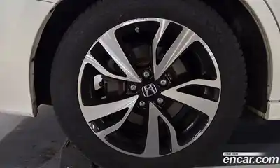 Honda Odyssey 2019 3.5 автомат (гидро), миниатюра 10