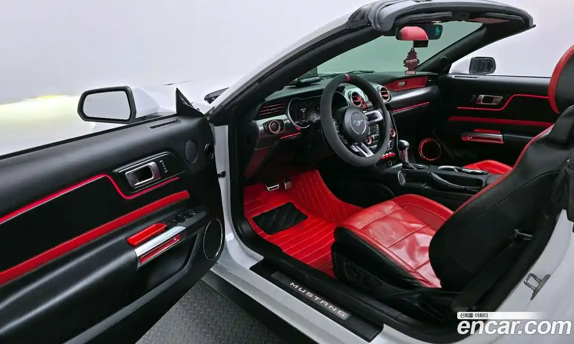 Ford Mustang 2021 2.3 автомат (гидро), фото 13