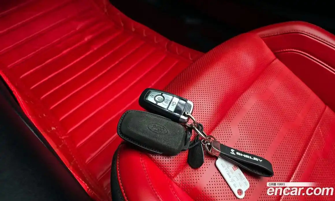 Ford Mustang 2021 2.3 автомат (гидро), фото 21