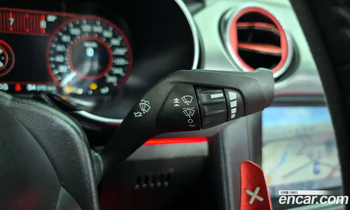 Ford Mustang 2021 2.3 автомат (гидро), фото 25