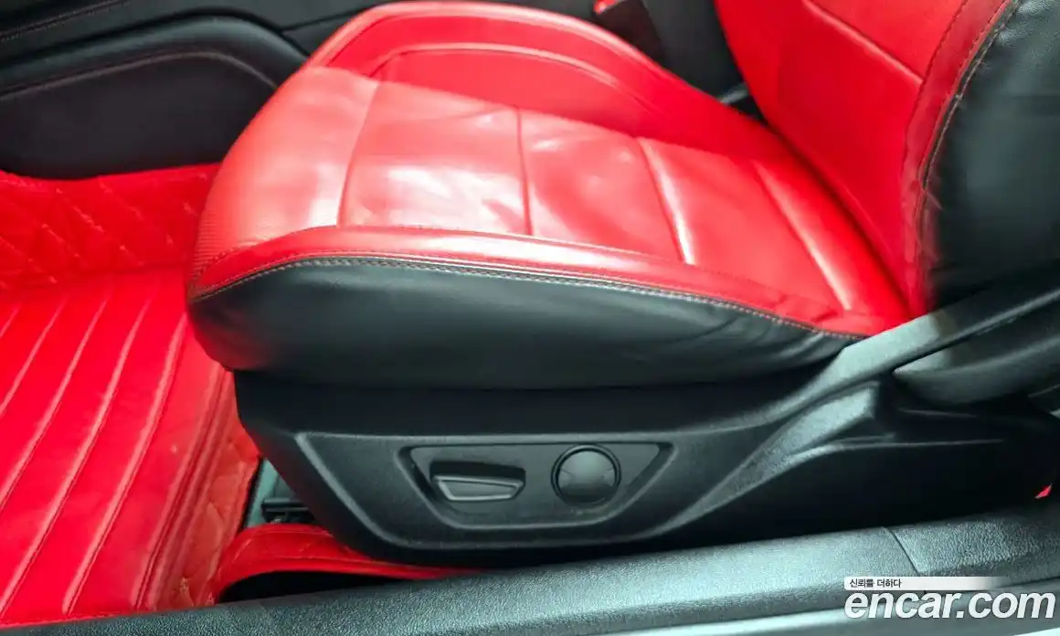 Ford Mustang 2021 2.3 автомат (гидро), фото 27