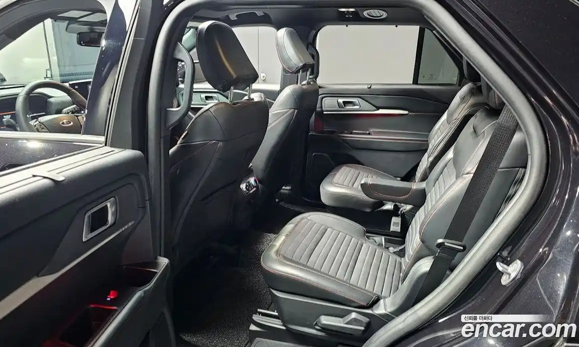 Ford Explorer 2024 2.3 автомат (гидро), фото 16