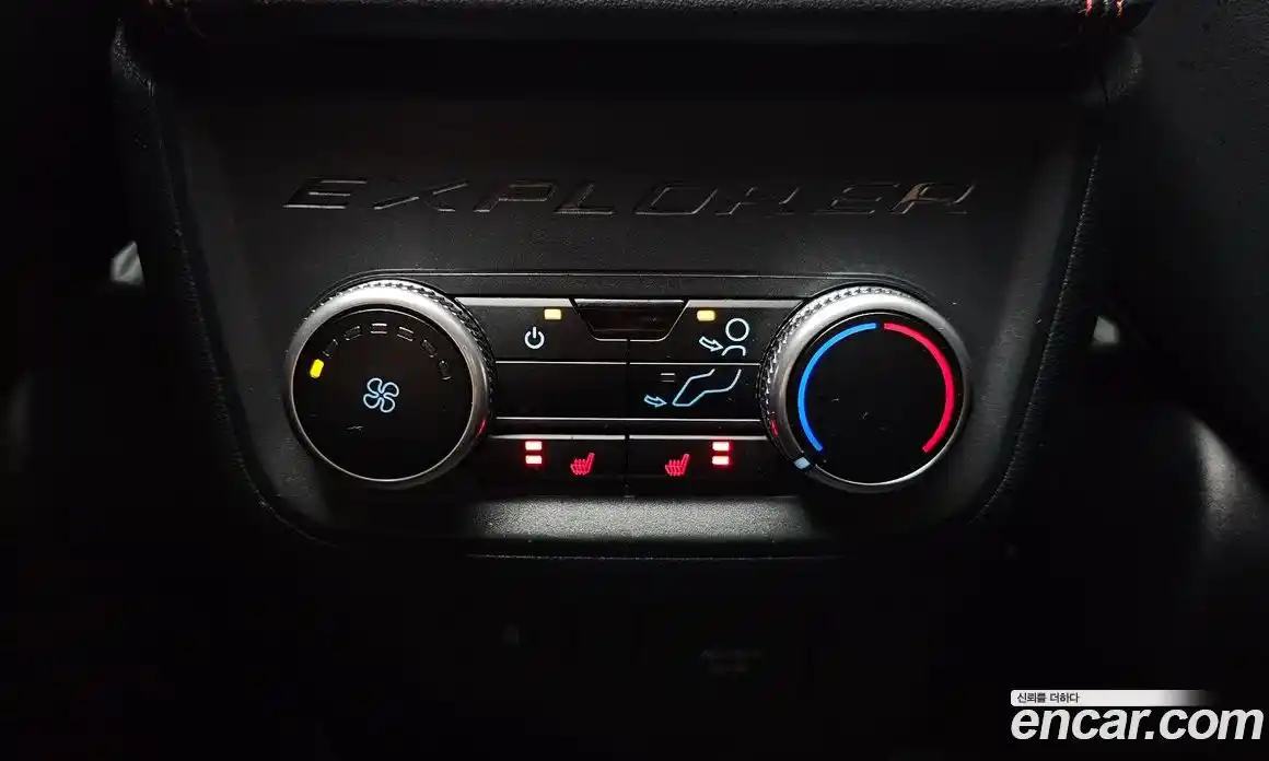 Ford Explorer 2024 2.3 автомат (гидро), фото 25