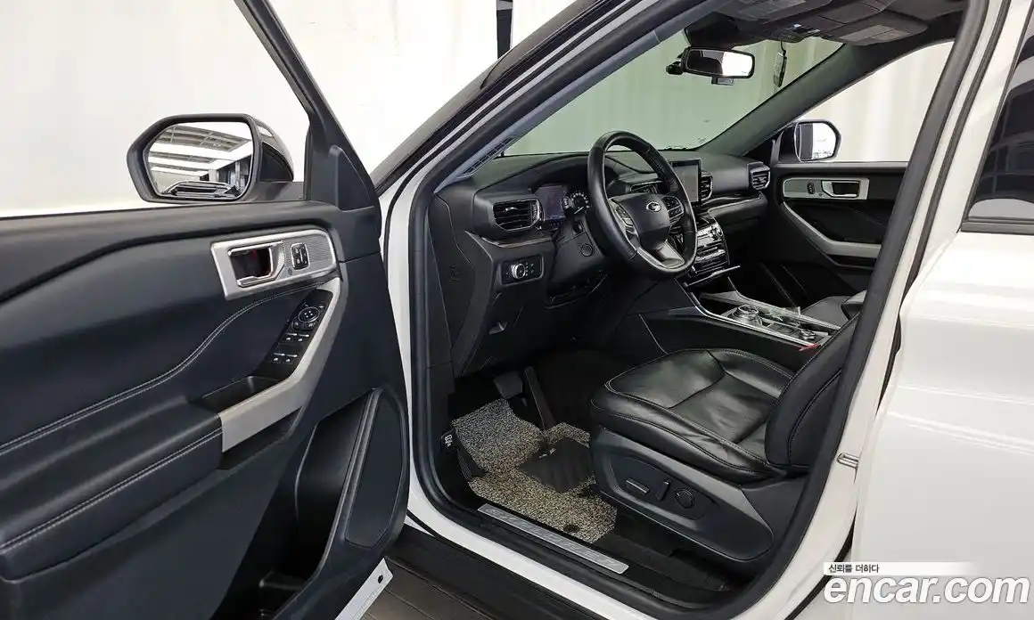 Ford Explorer 2022 2.3 автомат (гидро), фото 13