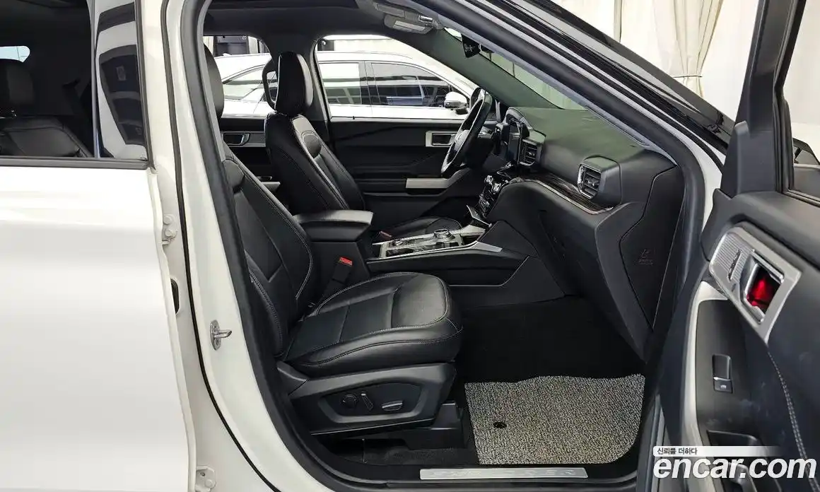 Ford Explorer 2022 2.3 автомат (гидро), фото 17