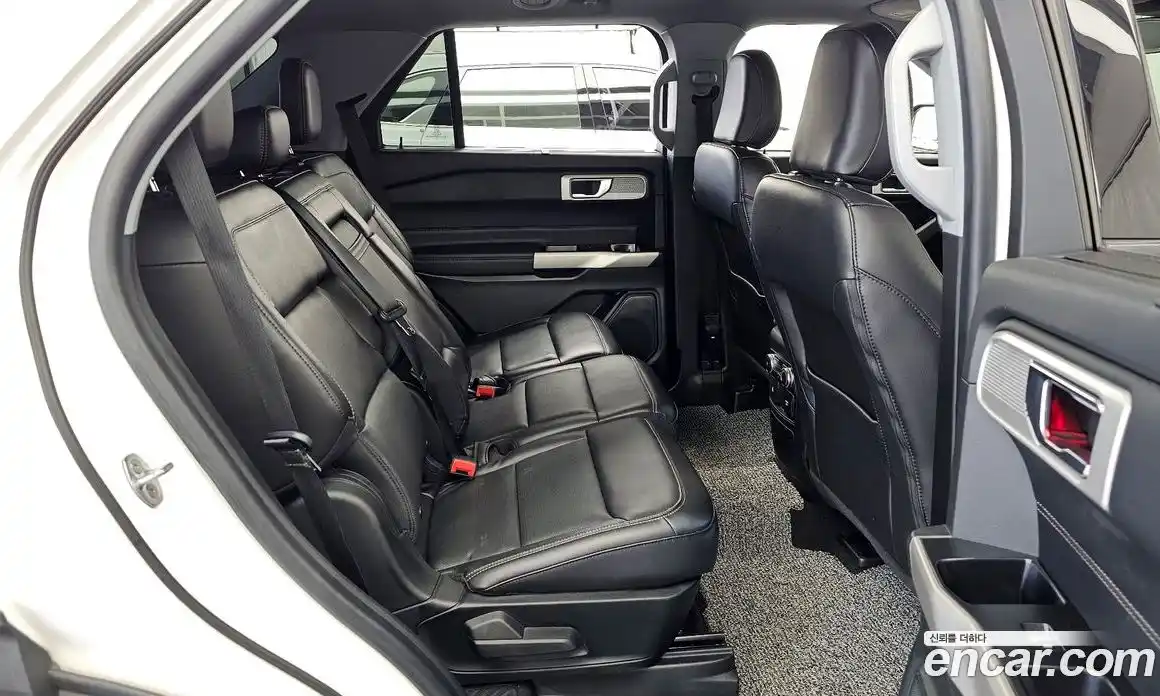 Ford Explorer 2022 2.3 автомат (гидро), фото 18