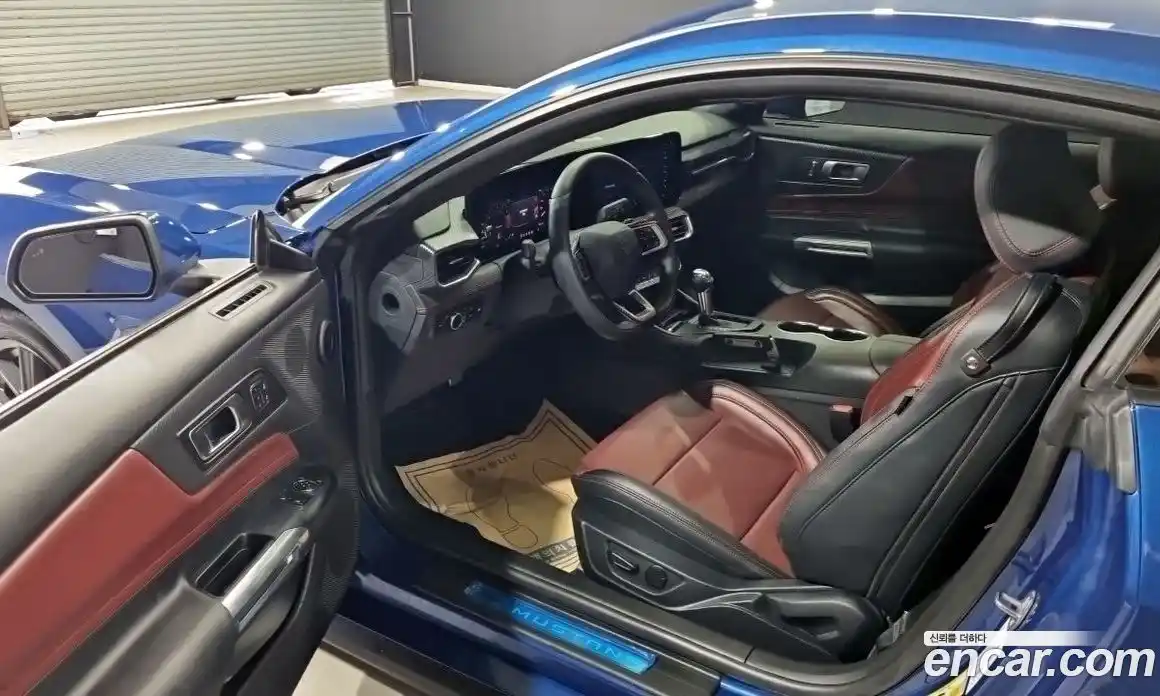 Ford Mustang 2025 2.3 автомат (гидро), фото 17