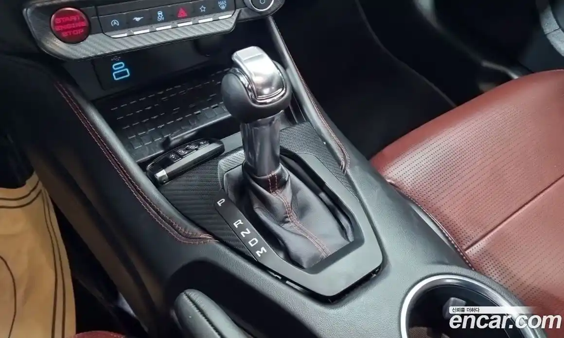 Ford Mustang 2025 2.3 автомат (гидро), фото 9