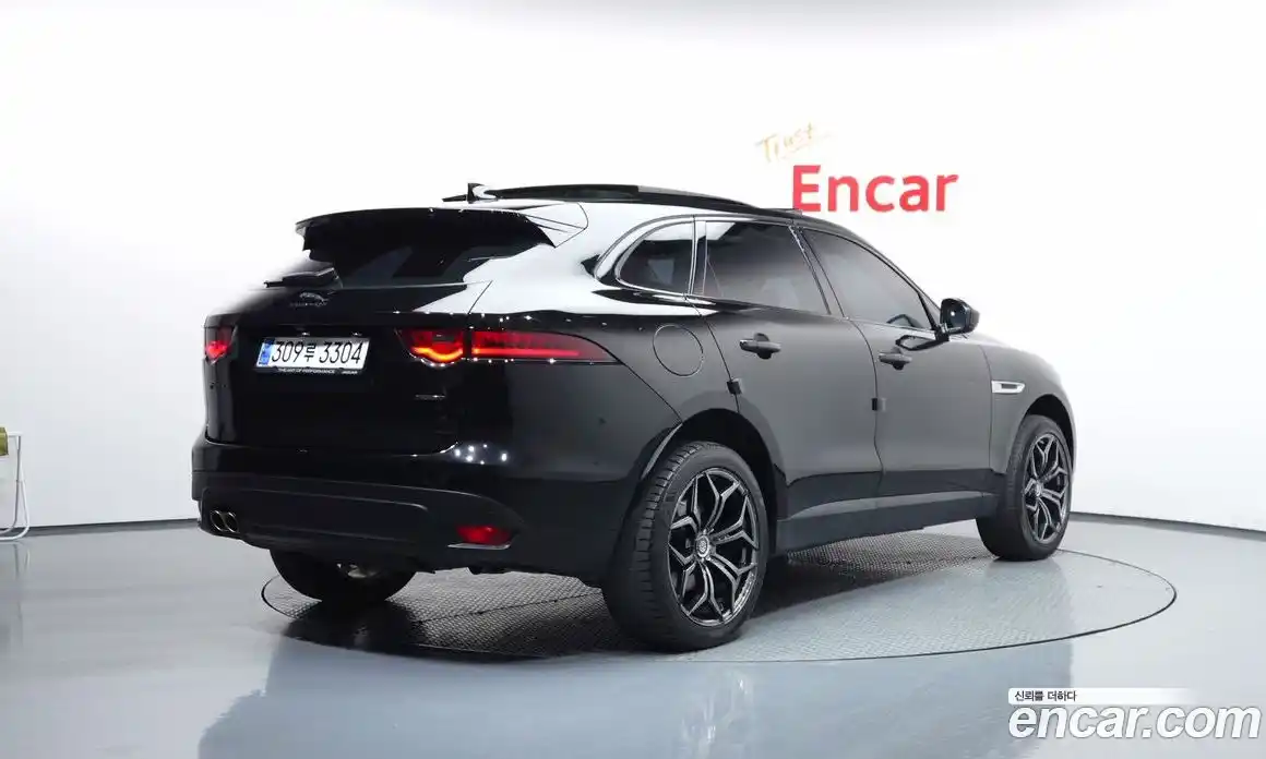 Jaguar F-Pace 2018 2.0 гидро, фото 2