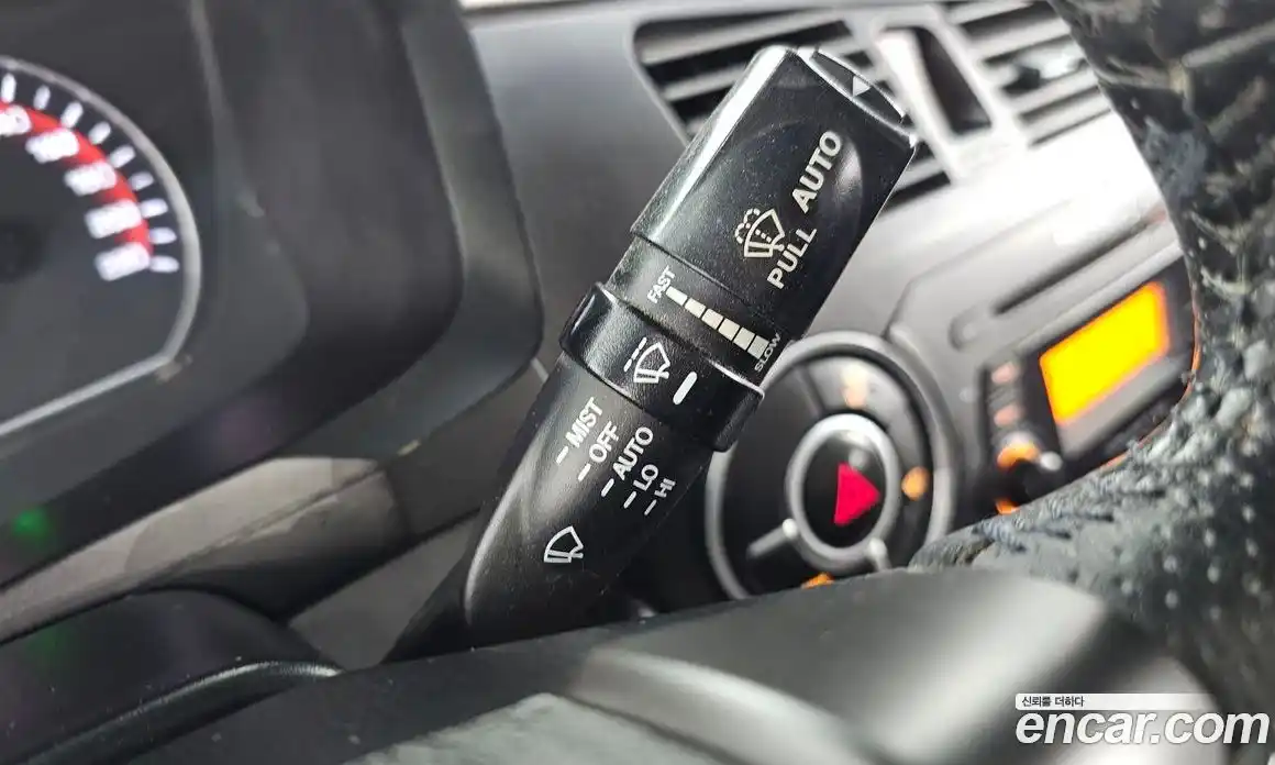 SsangYong Korando 2013 2.0 автомат (гидро), фото 17