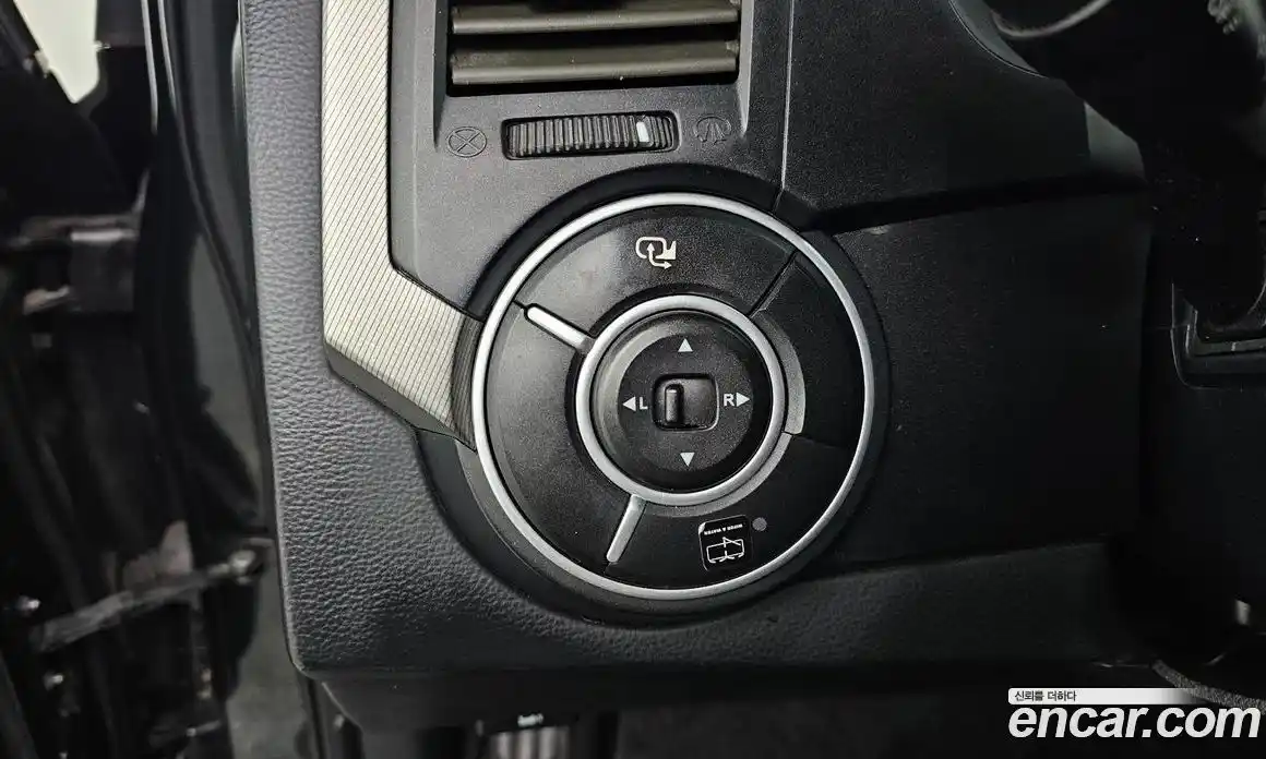 SsangYong Korando 2013 2.0 автомат (гидро), фото 19