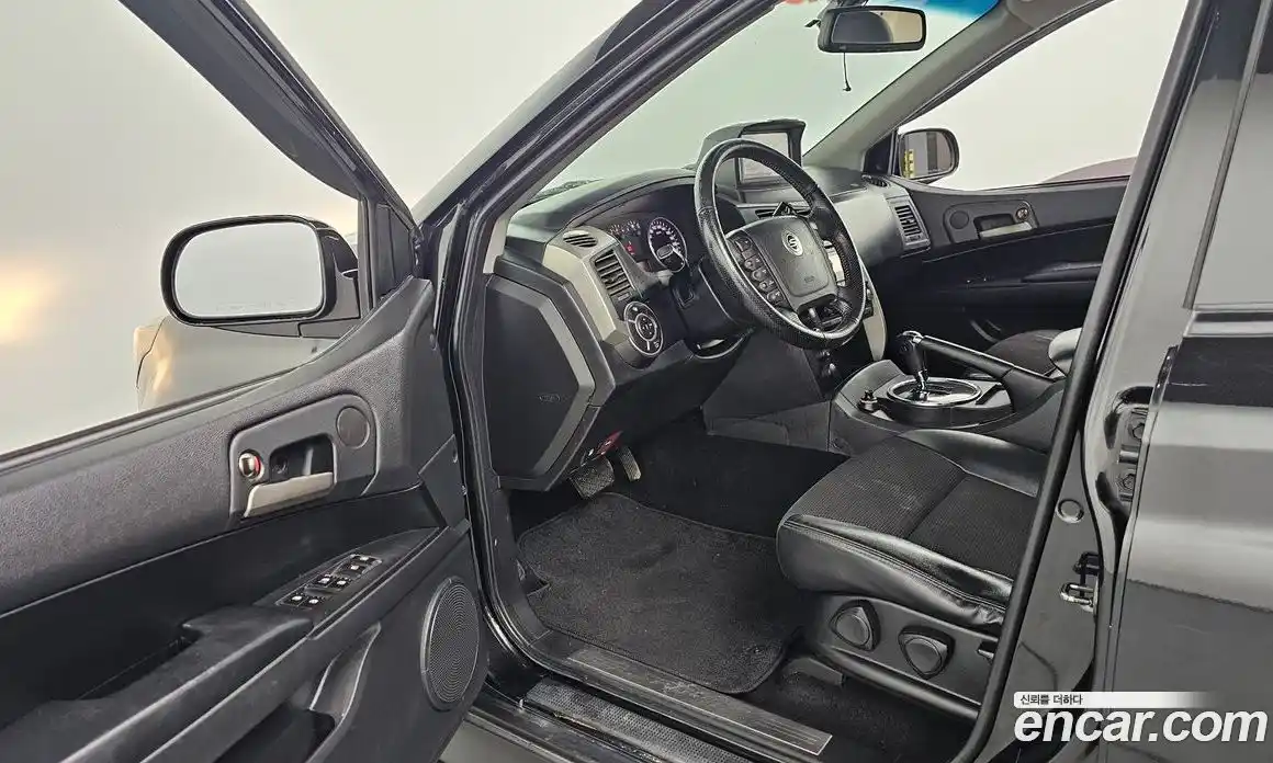 SsangYong Korando 2013 2.0 автомат (гидро), фото 10