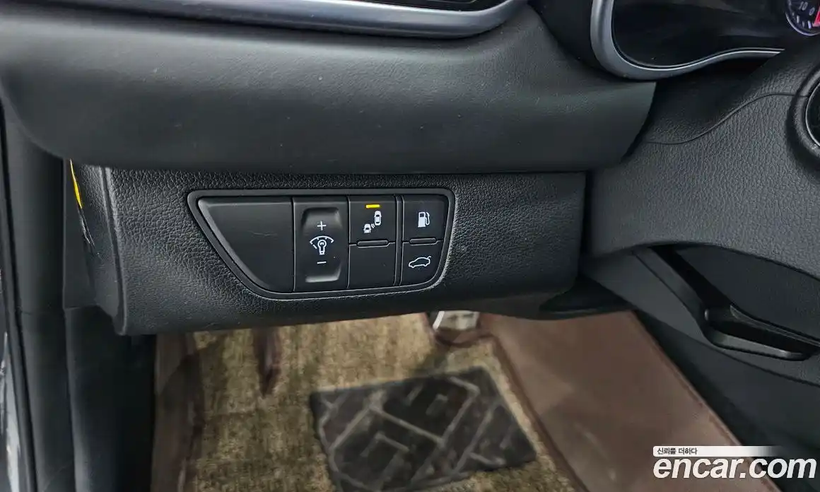 Genesis G70 2017 2.0 автомат (гидро), фото 16