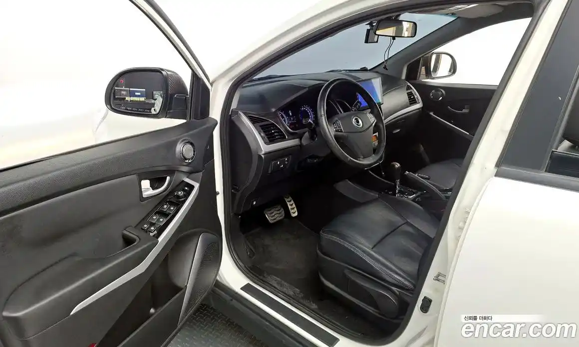 SsangYong Korando 2016 2.2 автомат (гидро), фото 16