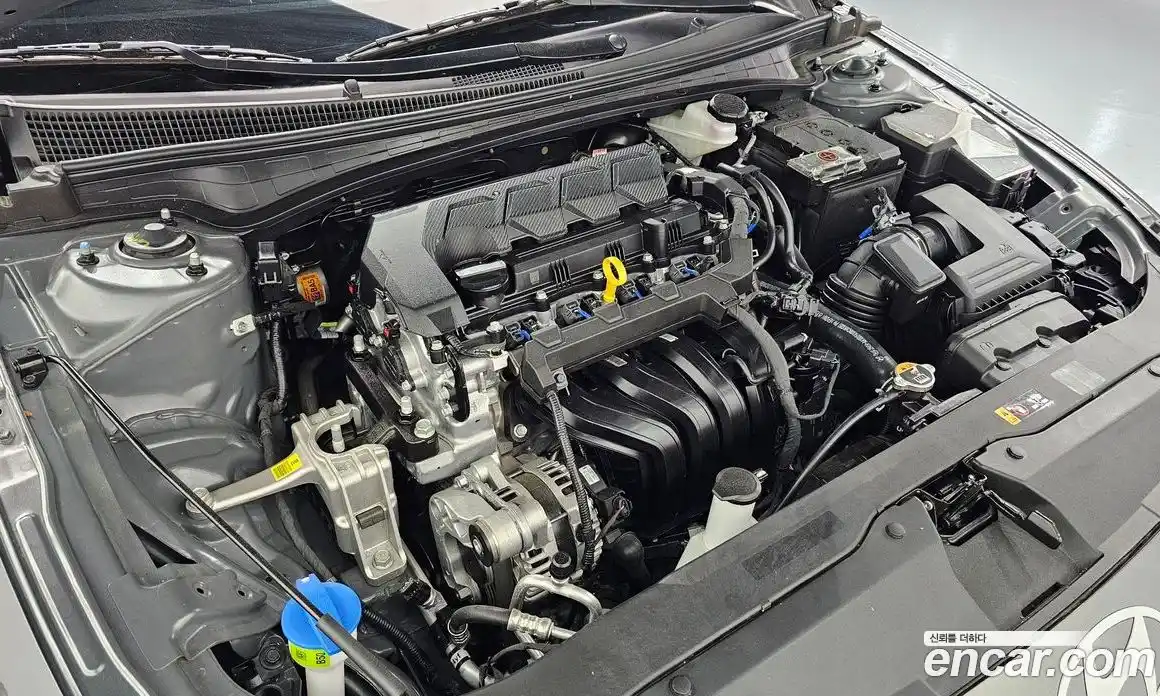 Hyundai Avante 2026 1.6 автомат (гидро), фото 6