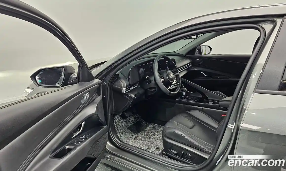 Hyundai Avante 2026 1.6 автомат (гидро), фото 10