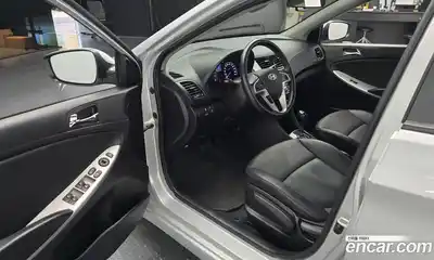 Hyundai Accent 2014 1.4 автомат (гидро), миниатюра 12