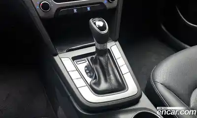 Hyundai Avante 2017 1.6 автомат (гидро), миниатюра 12