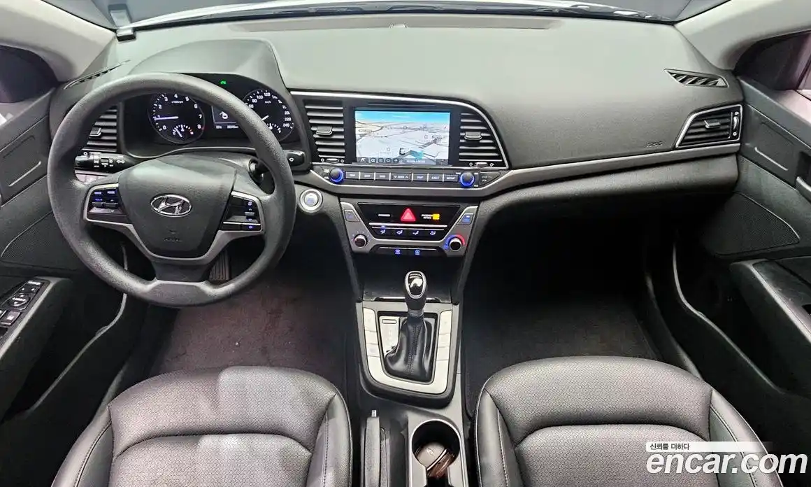 Hyundai Avante 2017 1.6 автомат (гидро), фото 10