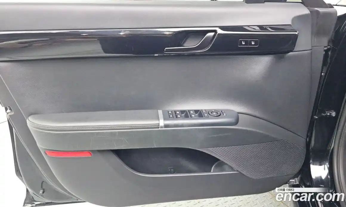 Hyundai Grandeur 2023 3.5 автомат (гидро), фото 14