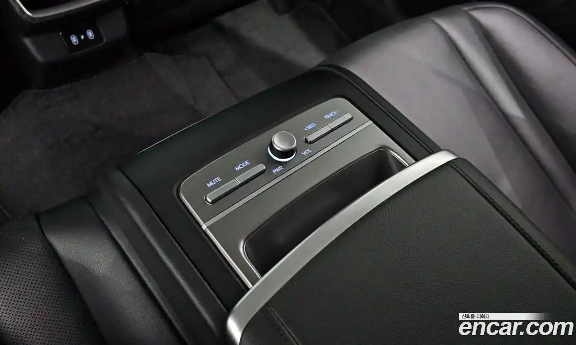 Hyundai Grandeur 2023 3.5 автомат (гидро), фото 16