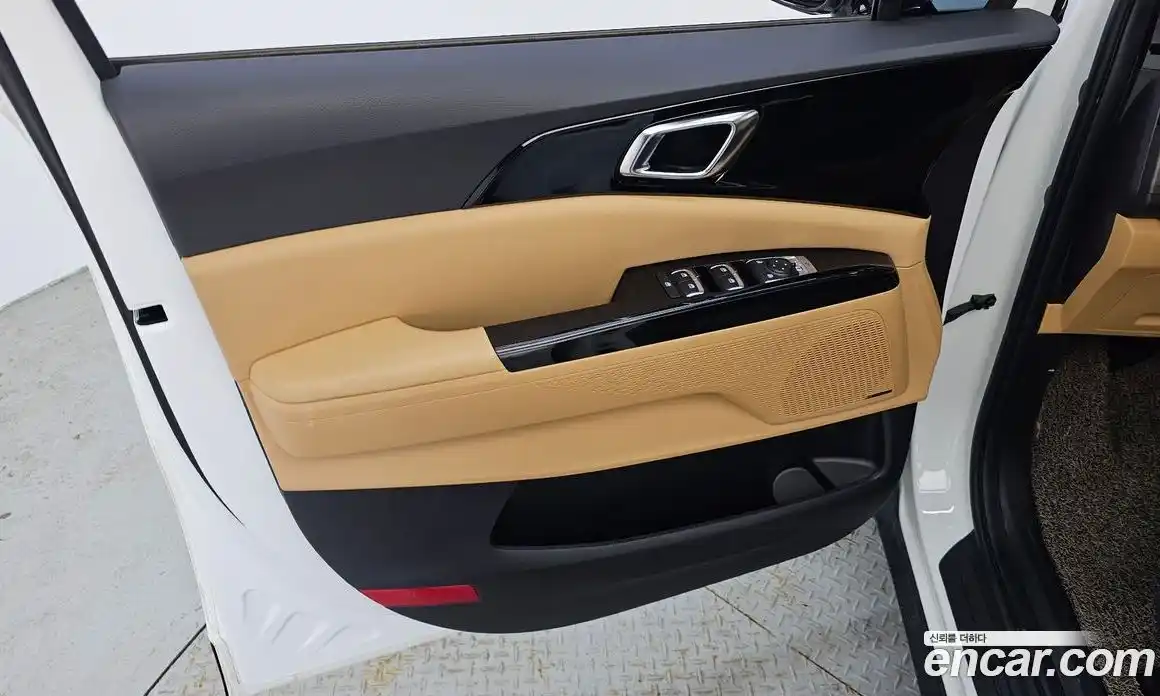 Kia Carnival 2023 3.5 автомат (гидро), фото 14