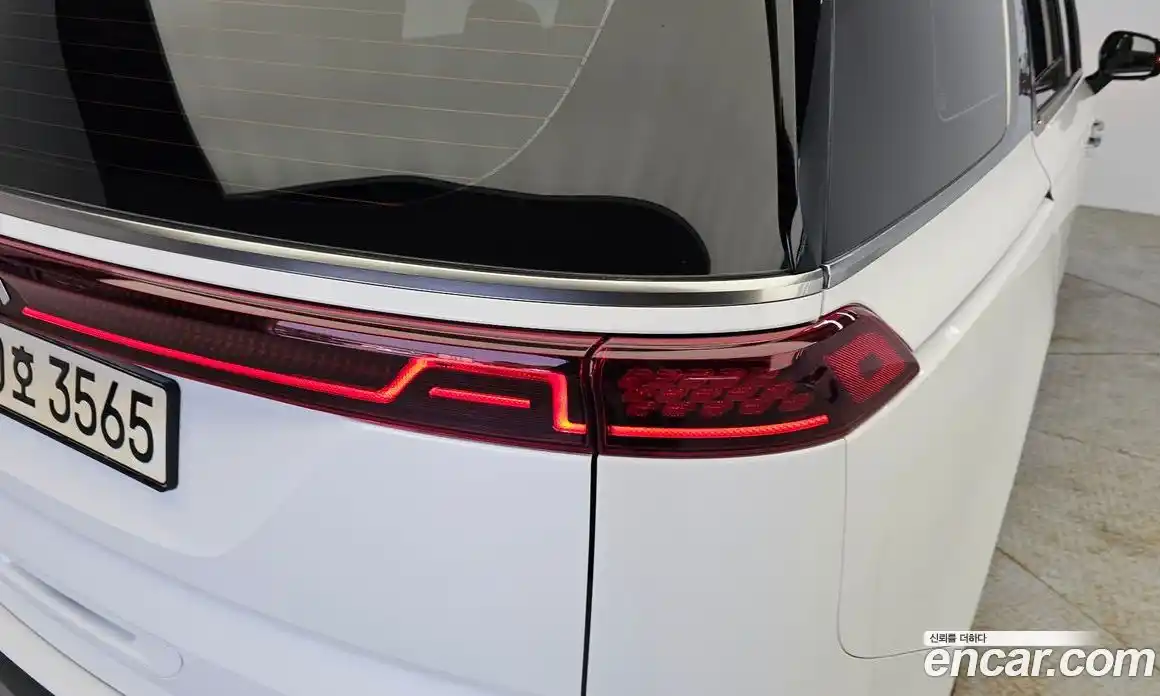 Kia Carnival 2023 3.5 автомат (гидро), фото 9