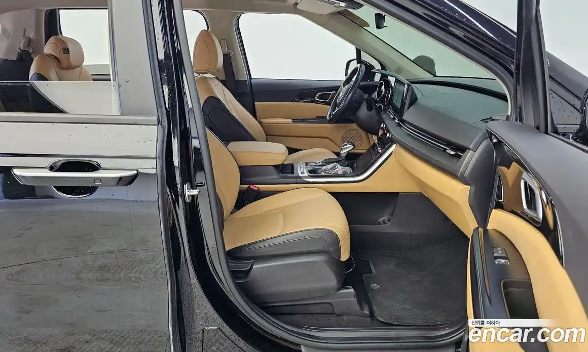 Kia Carnival 2021 2.2 автомат (гидро), фото 16