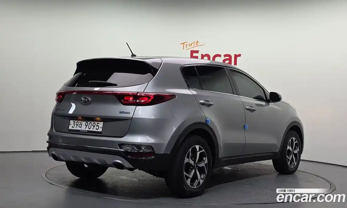 Kia Sportage 2019 1.6 автомат (гидро), фото 2