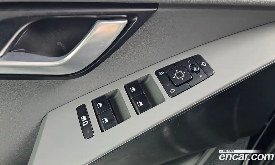 Kia Niro 2025 1.6 автомат (гидро), фото 27